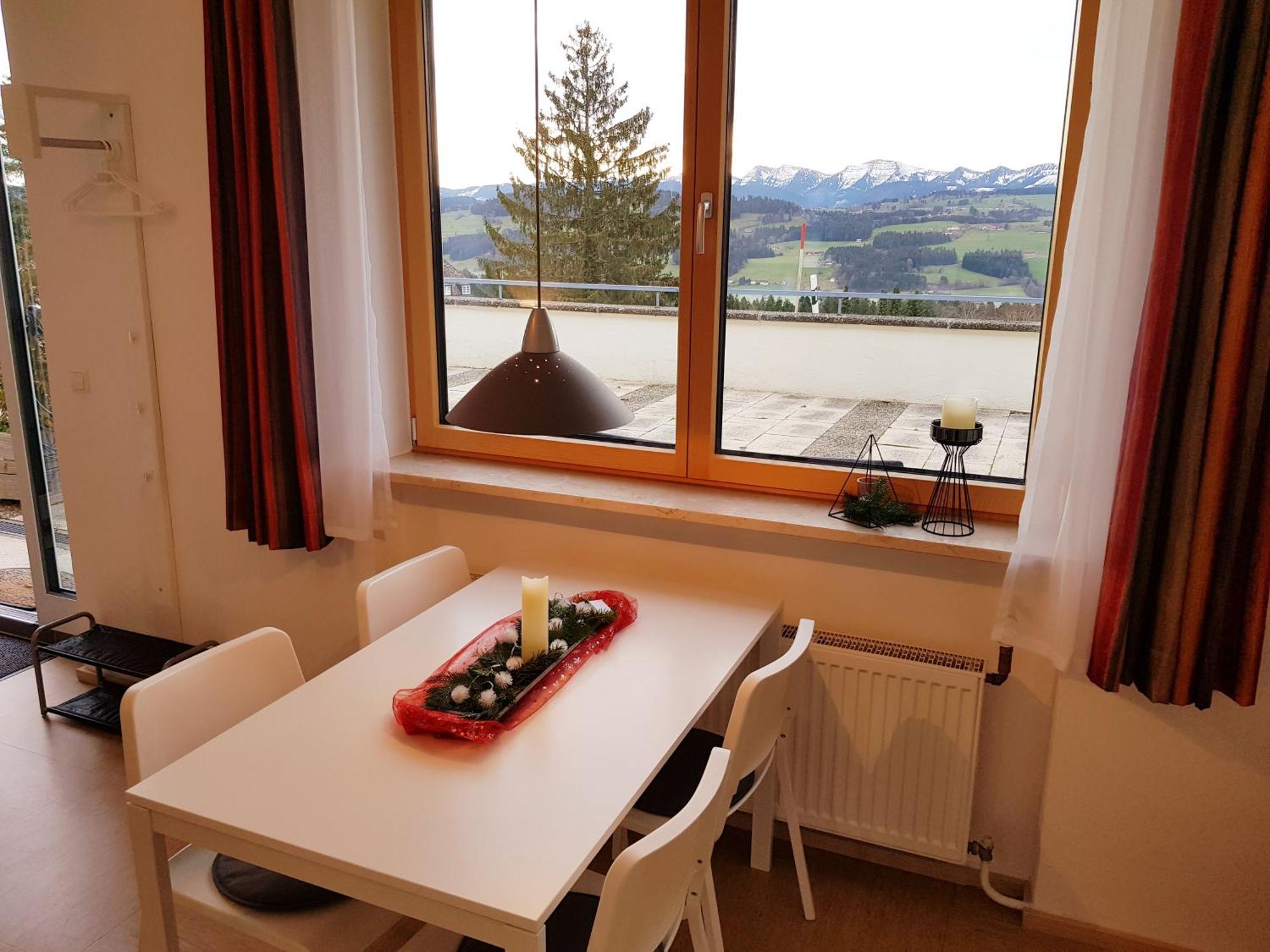 Schoenblick Hotel Garni Ferienwohnungen Lindenberg im Allgäu Rum bild